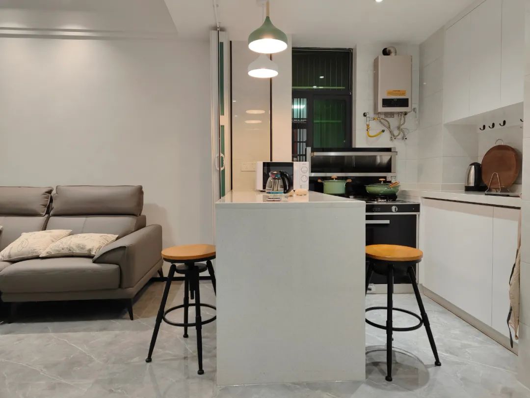 餐桌台面什么木头的好,餐桌怎么选圆桌还是方桌