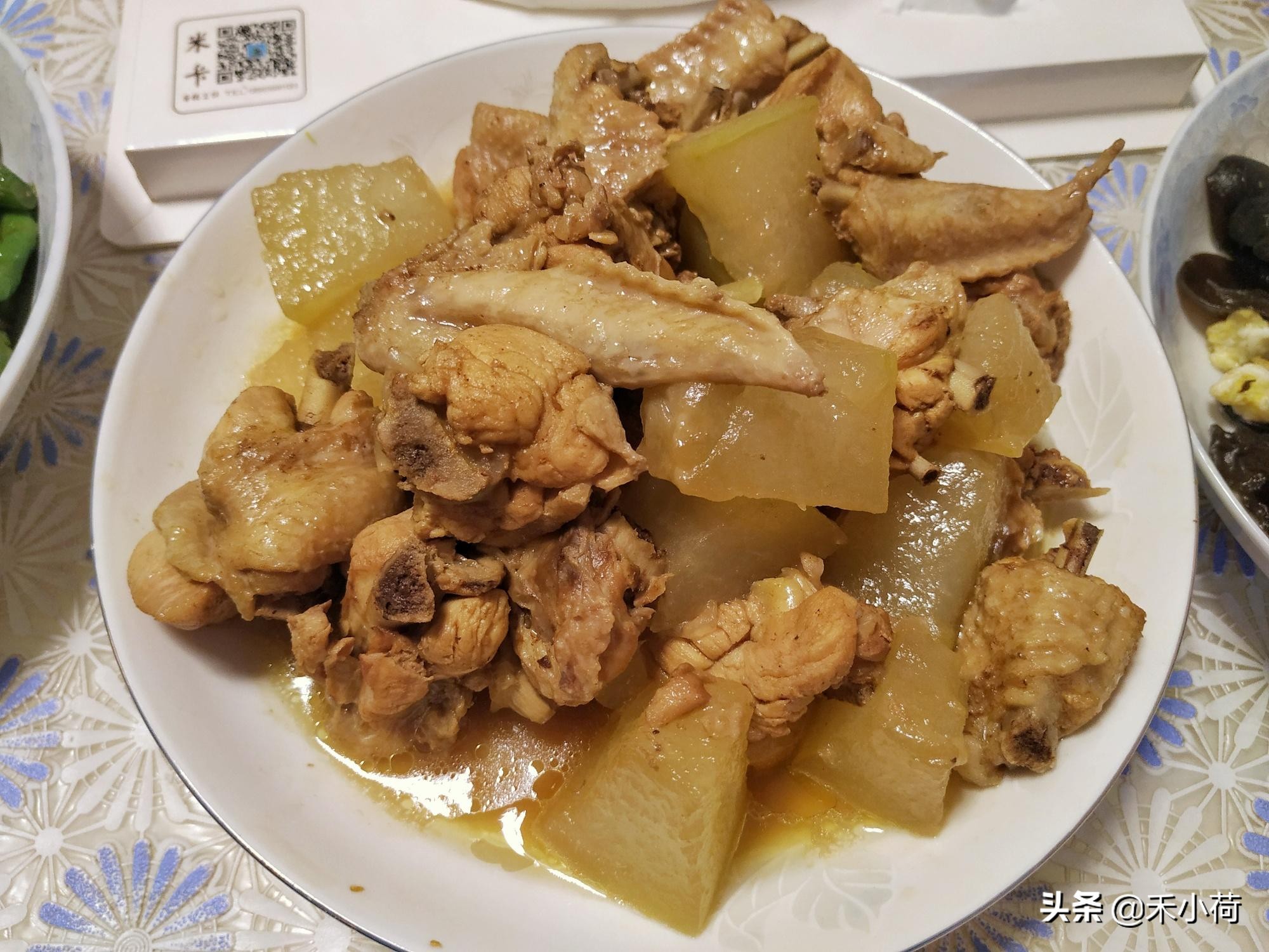 爷爷过生日奶奶做的一大桌子菜,奶奶给孙子做一桌子菜庆祝生日