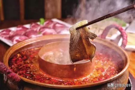 什么是痛风以及痛风的症状有哪些,痛风是由什么引起的怎样防痛风