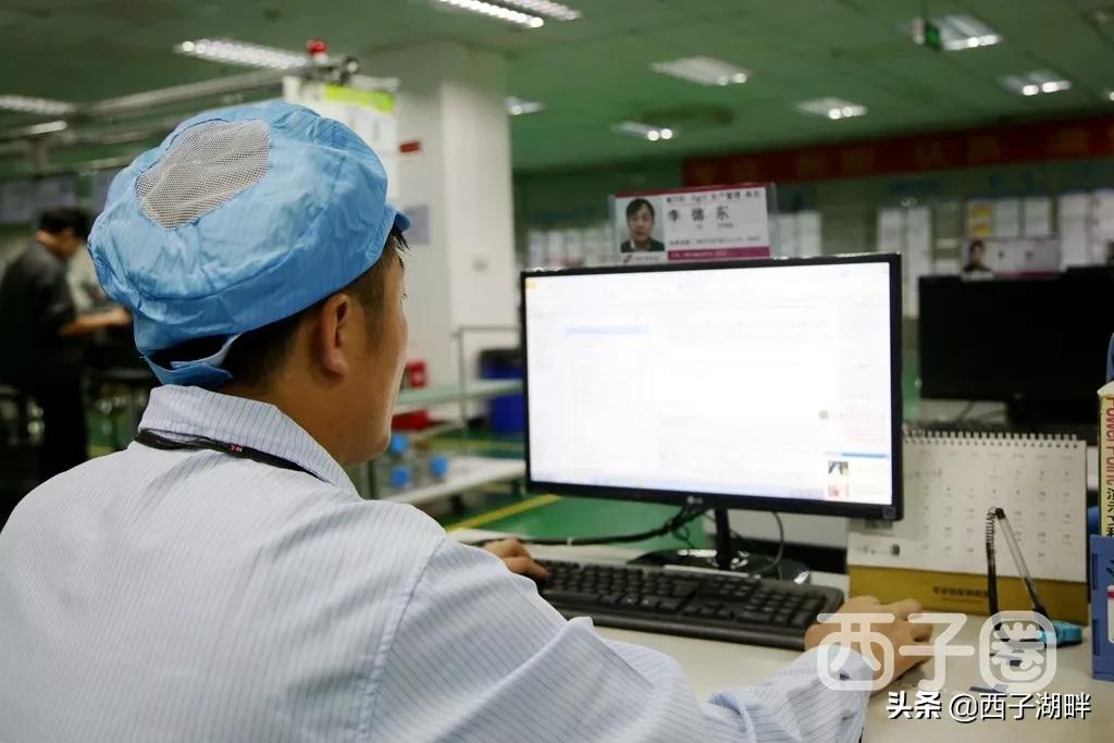 修电视老男孩,修电视机的老男孩