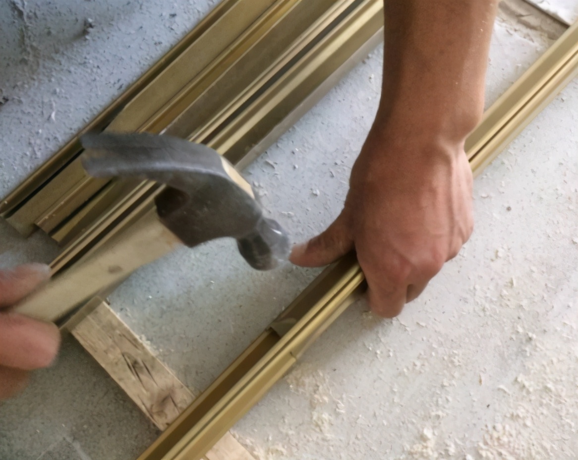 厨房铝扣板吊顶安装方法与步骤,300x600铝扣板吊顶安装教程