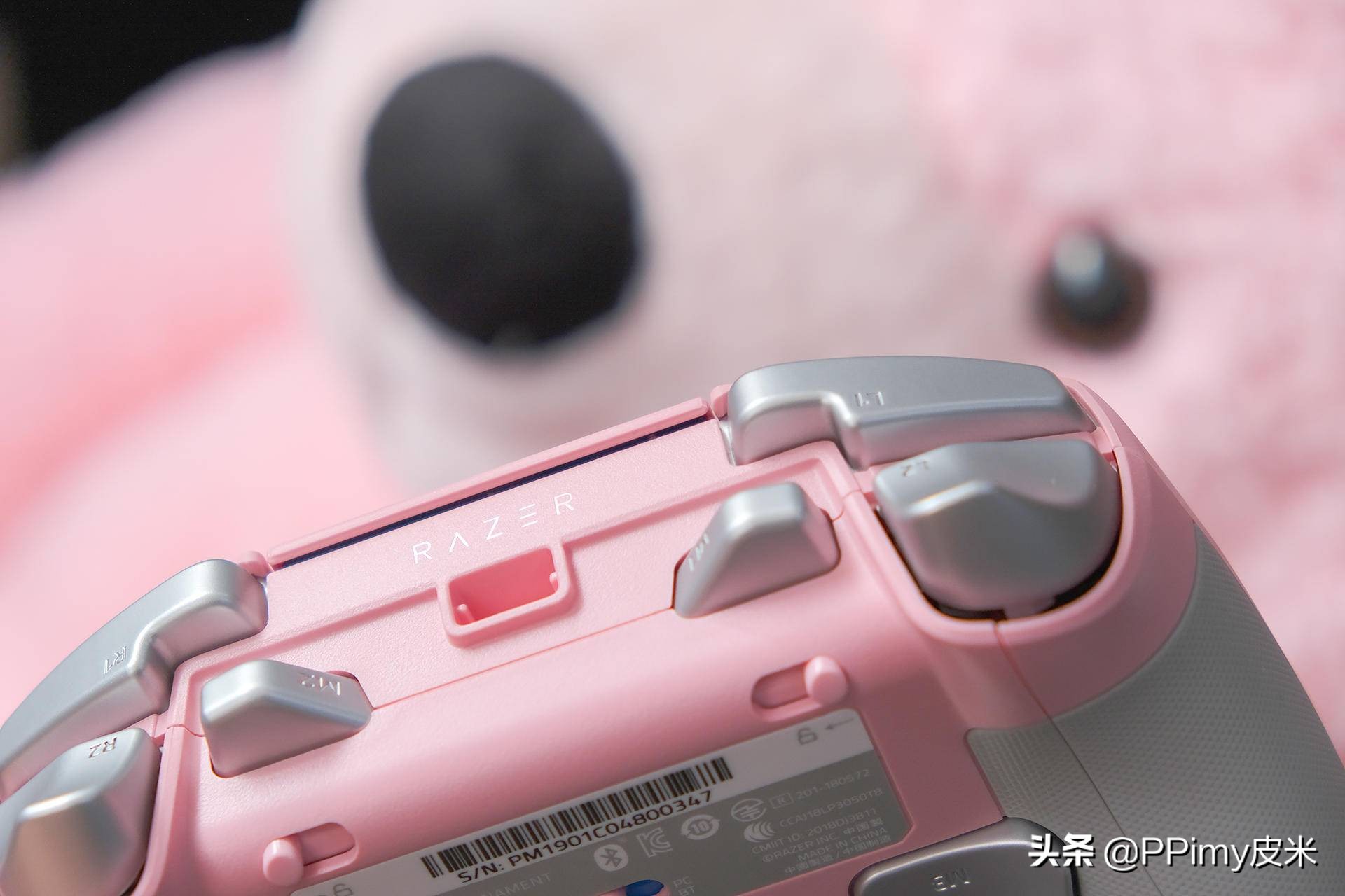 雷蛇ps5飓兽竞技版手柄评测,雷蛇ps4飓兽标准版手柄