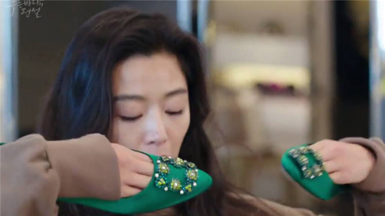 春天该穿什么高跟鞋,永不过时的高跟鞋有哪些