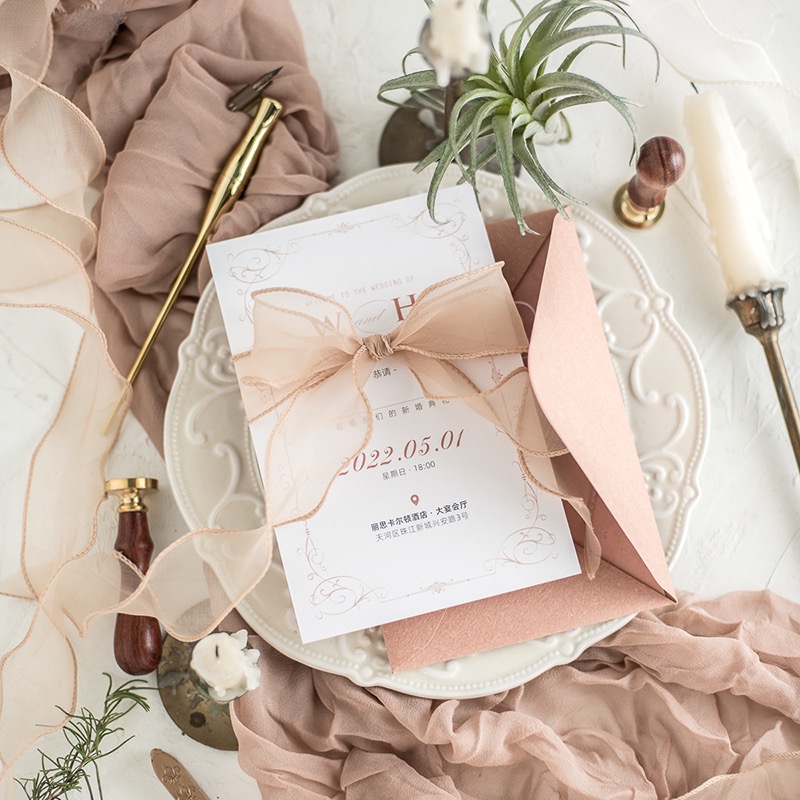 旅拍婚纱照选服装文案简短,婚纱照旅拍简单又高级的文案