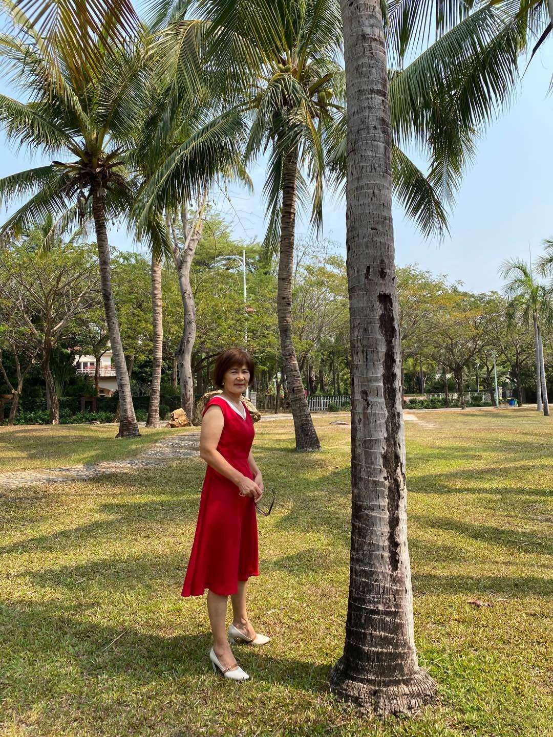 *疆新**欢喜老年公寓创始人热孜亚：她用爱为老人心中照进一束光