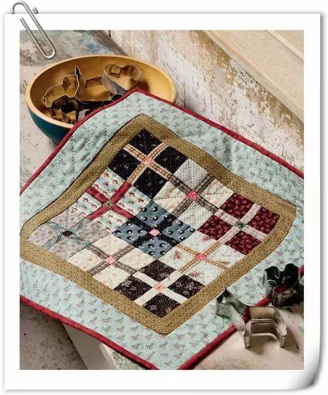 拼布教程——简单的方块拼布抱枕