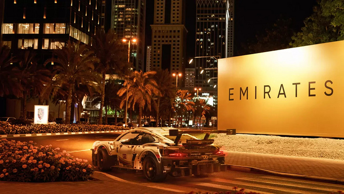 乐高保时捷911rsr沉浸式拼装,乐高保时捷911rsr拼装过程