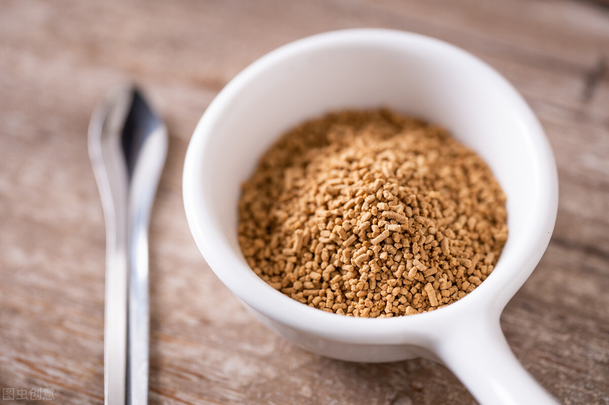 银杏叶片能和脑心通胶囊同服吗 (稳心颗粒银杏脑心通)