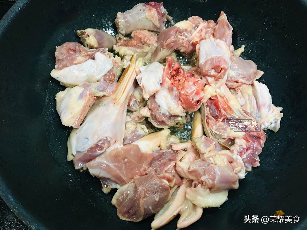鸭做白切,怎样做白切鸭肉嫩皮脆
