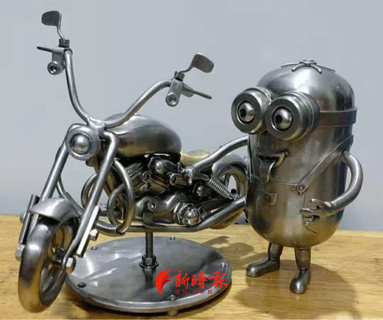 船锚、雷达、飞机都能动！焊接工三年磨一“舰”，为儿子自制独一无二的礼物