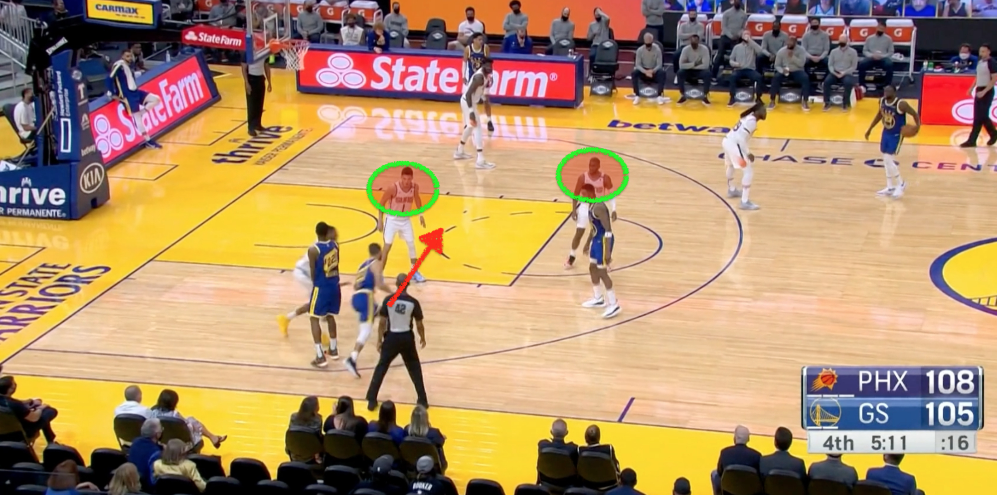 库里无球跑位晃倒詹姆斯,库里无球掩护集锦