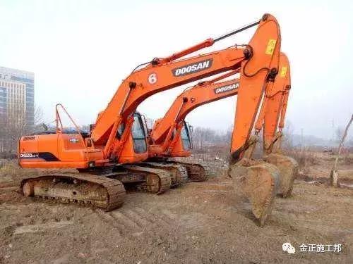 挖掘机屁股刮花技巧,挖掘机屁股怎么修复