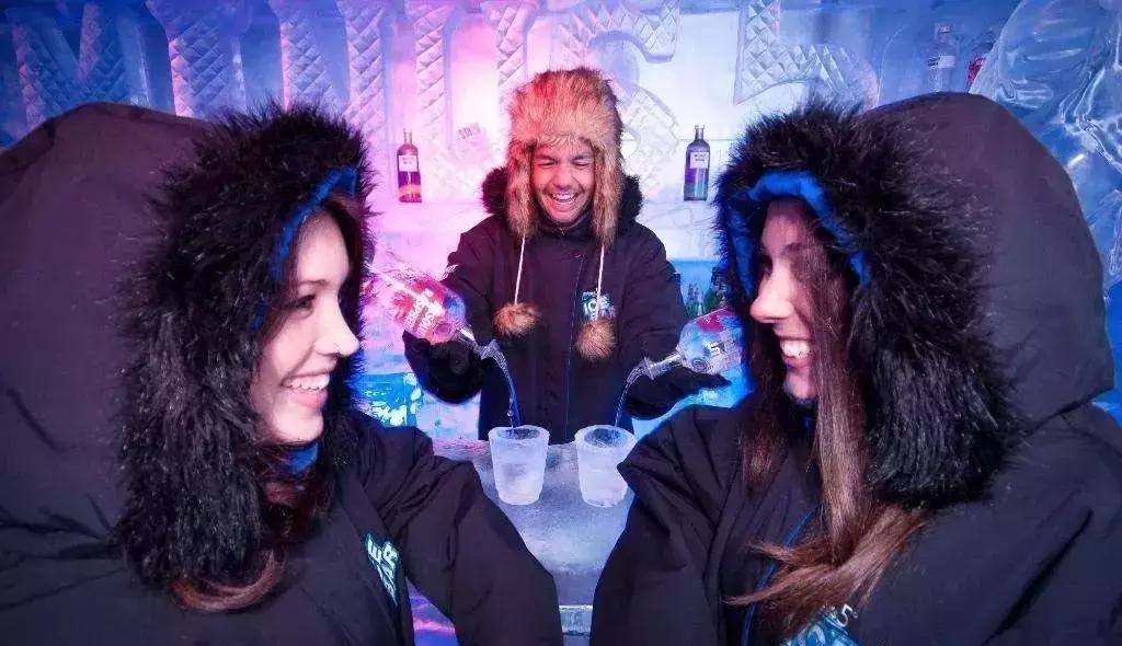 有着绝美迷人的“容颜”，却充满让*欲人**罢不能的速度野性与激情