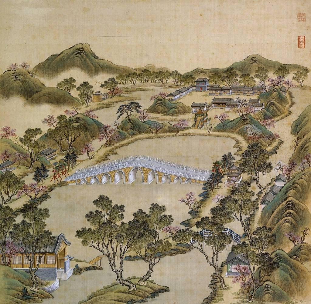 余晖映照出娇艳的晚霞,余晖映衬下美景