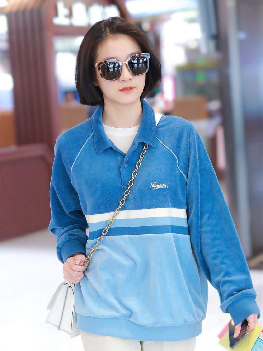 张雪迎时尚大片百变风格魅力十足,张雪迎机场清爽造型少女感十足