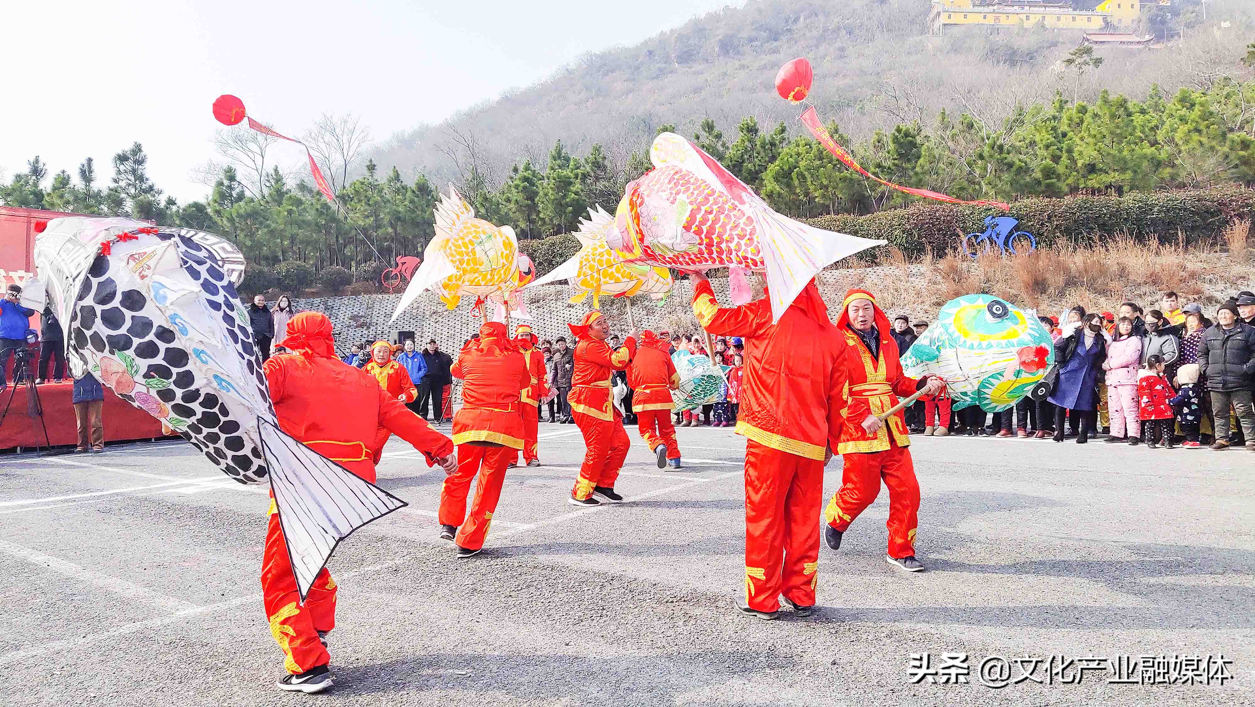 侯咀鱼灯舞欢乐幸福年