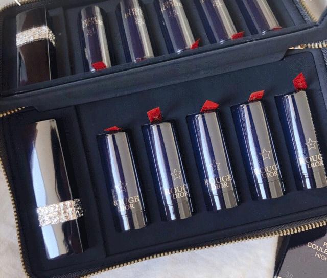 圣诞节怎么哄女友开心,圣诞节跟女友怎么过才开心