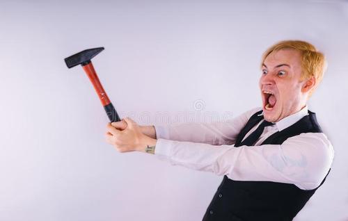 楼下住个神经衰弱的邻居怎么办,新搬来的邻居让我神经衰弱