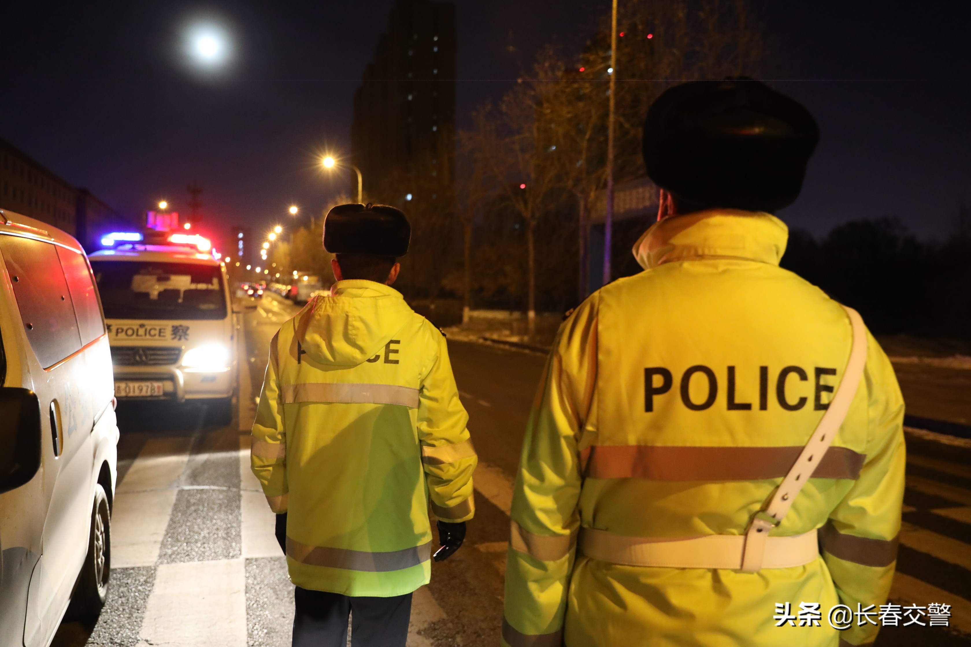 是什么让他们如此疯狂,是什么让他变得这么疯狂配音