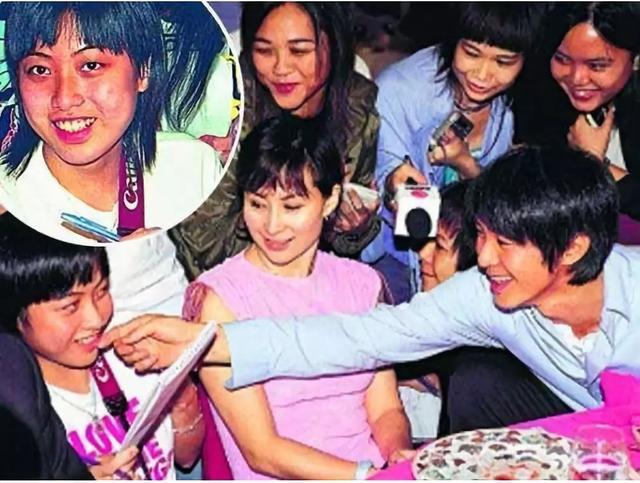 耐心蛰伏16年，成大刘的“人肉拐棍”，甘比笑到最后靠的是忍吗？