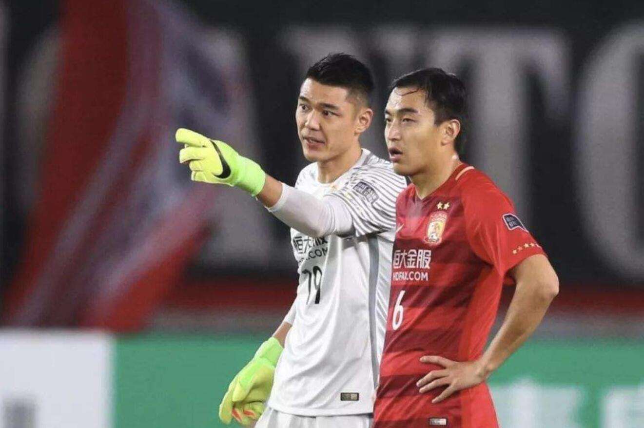 王炸打比赛太菜被嘲讽,王炸输了完整视频