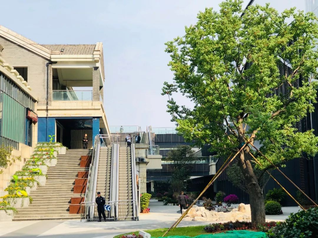 济南泉城路最新变化,济南泉城路限时步行吗