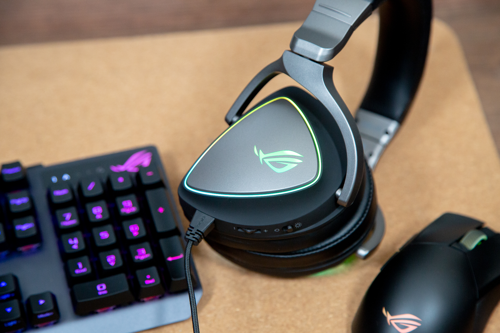 rog信仰败家之眼机箱,败家之眼rog8pro