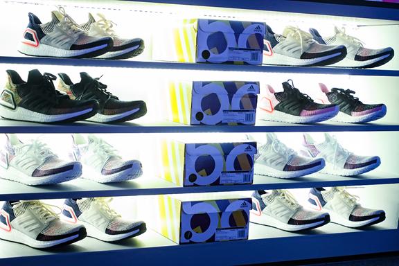 阿迪达斯8月销量,阿迪达斯双11销售额