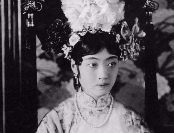 婉容在监狱里去世到底是因为什么,婉容因何被监禁