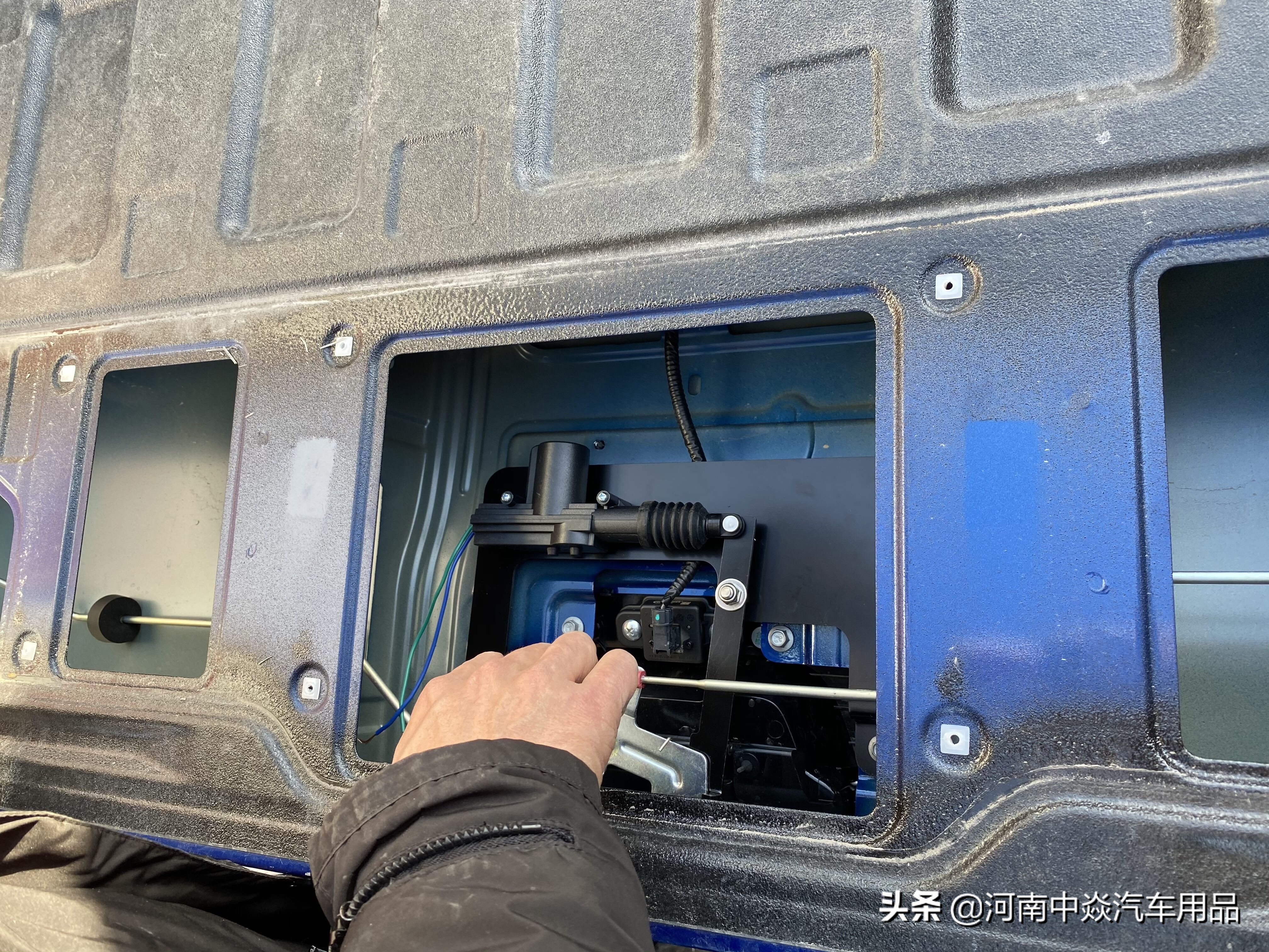 长城炮皮卡需要放大号吗,长城炮皮卡有加盖款吗