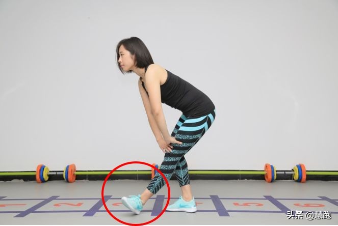 谢震业伤缺，中国接力赛扔跑出世界第六！肌肉拉伤如何康复？