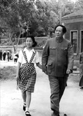 毛主席逝世后，留下的财产如何处理？李敏回忆：我拿走了八千块