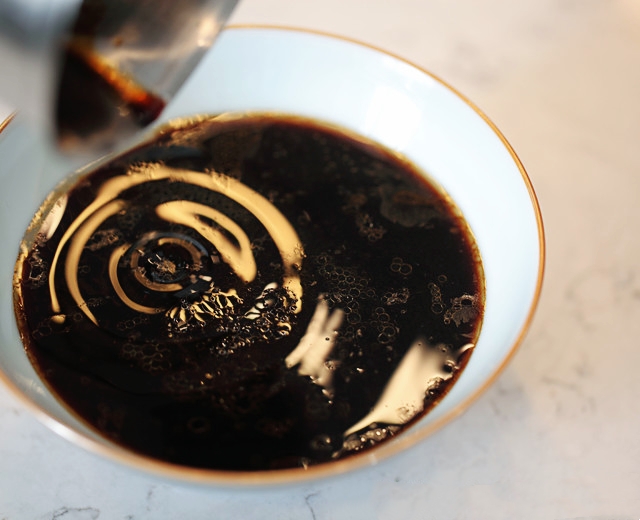 清蒸鱼正确做法步骤及时间,清蒸鱼八分钟小窍门教你一看就懂