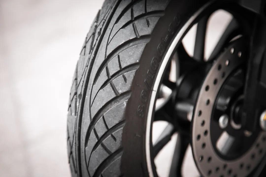 新大洲本田新s07和五羊本田ube对比,新大洲本田s08和五羊本田电动车