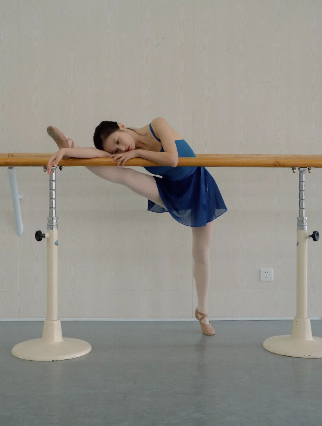 星光不负赶路人越努力越幸运,披星戴月星光不负赶路人文案