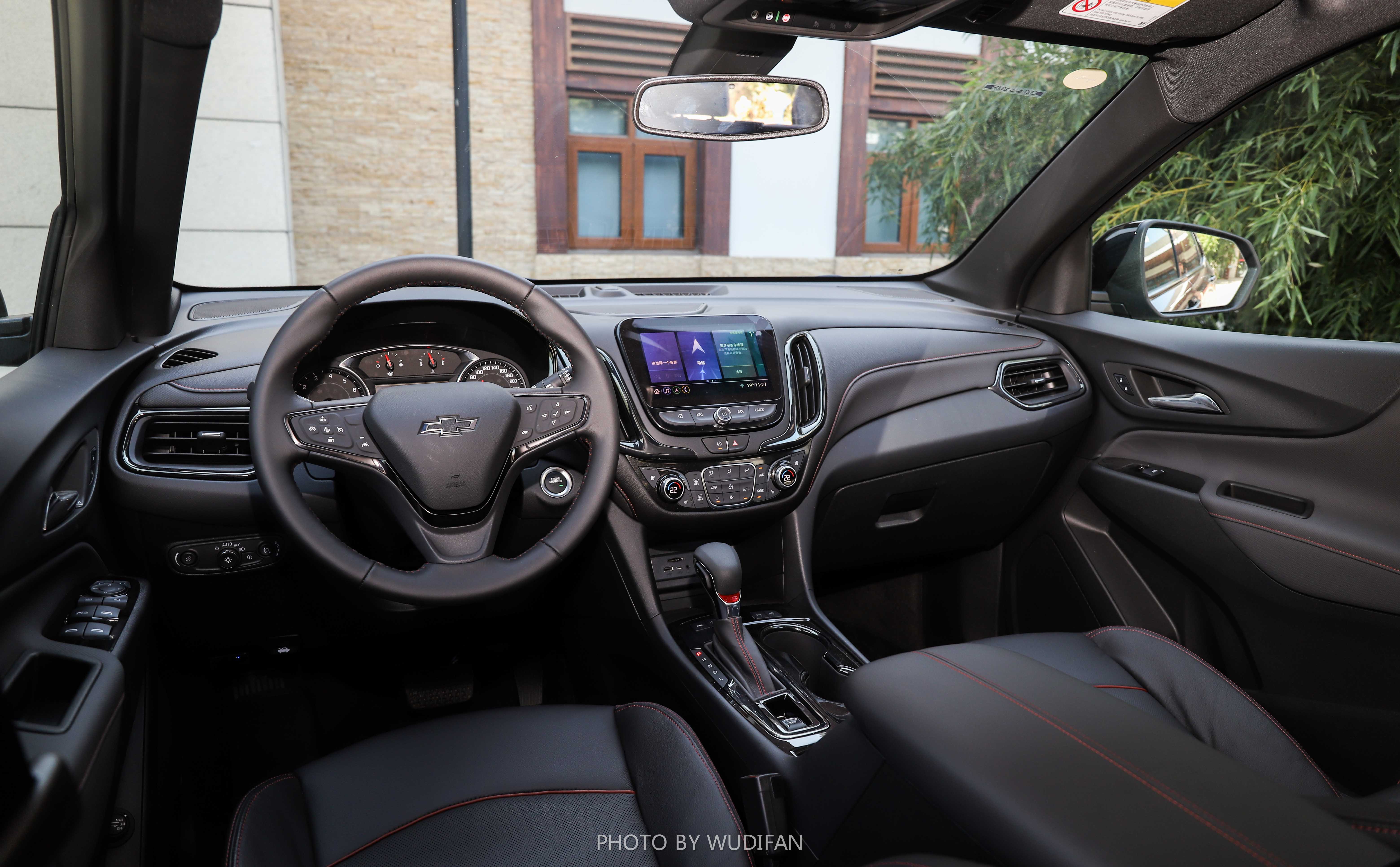 深度试驾雪佛兰探界者2.0t2023款,全面解析雪佛兰探界者配置差异