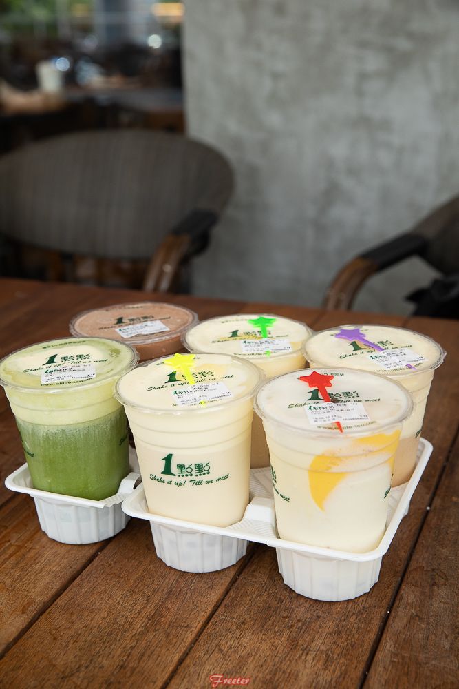 头顶顶着四十度的高温,头顶30多度的高温