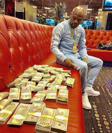 梅威瑟拳击炫富,梅威瑟为什么打拳厉害