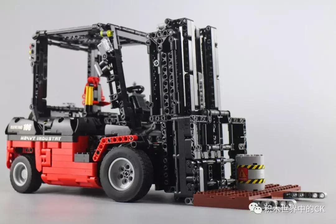 宇星模王2024新品堆高车,宇星模王积木回力车