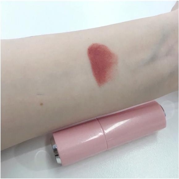 kiko口红豆沙色推荐,学生党口红平价好用推荐水蜜桃味