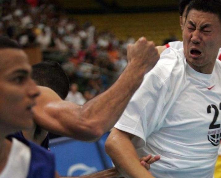 中国男篮史上十大打架高手,中国男篮最强五人组易建联