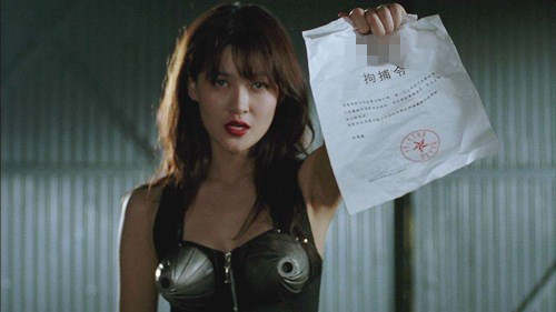 陈宝莲成疯之路：15岁被母亲逼迫赚钱，29岁自杀狠弃未满月儿子