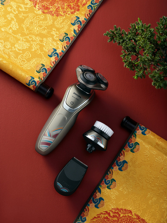 飞利浦与故宫文化联名款电须刀礼盒花好月圆，佳礼“天成”