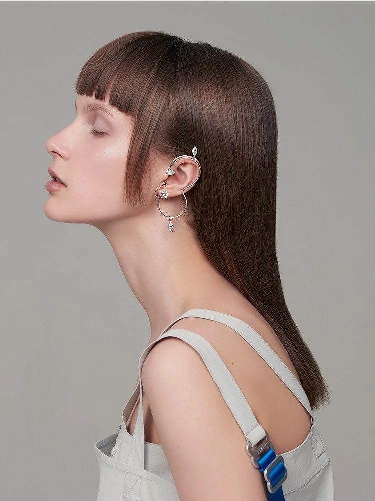 明星同款耳夹无耳洞,没有耳洞的明星是怎么戴耳环的