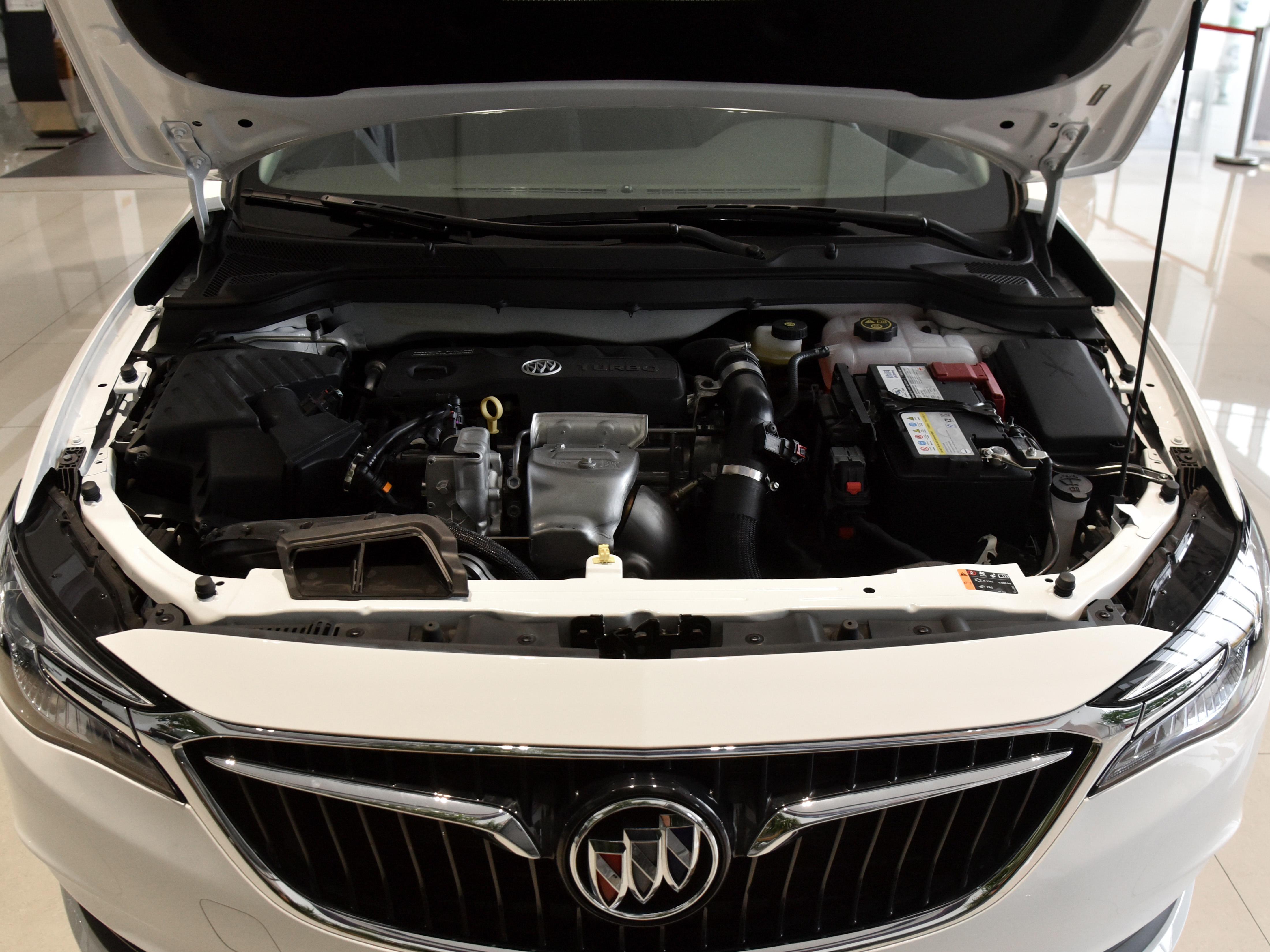 空间大点合资车,2万多18款自动挡英朗