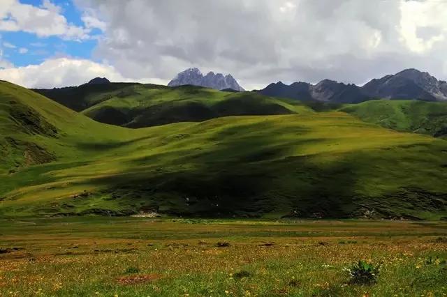 人间天堂美景原唱完整版,人间天堂美丽的丽江