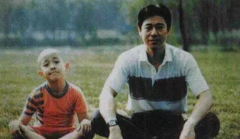 曾是一代影后，三婚嫁大四岁丑男，如今59岁已”华发苍颜”罕露面