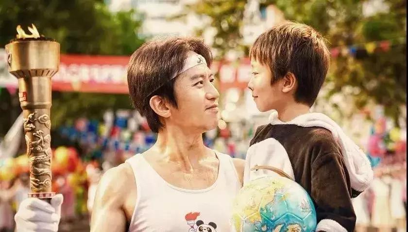 《烈日灼心》里邓超演被注射致死，导演以为他真死了，抱着他痛哭