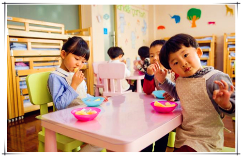 孩子不想吃饭家长的正确做法,孩子不爱吃饭家长的心态很重要