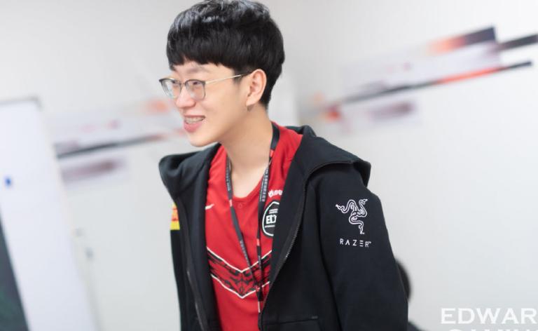 lol峡谷之巅登不进去显示维护,lol峡谷之巅胜率为什么普遍偏低